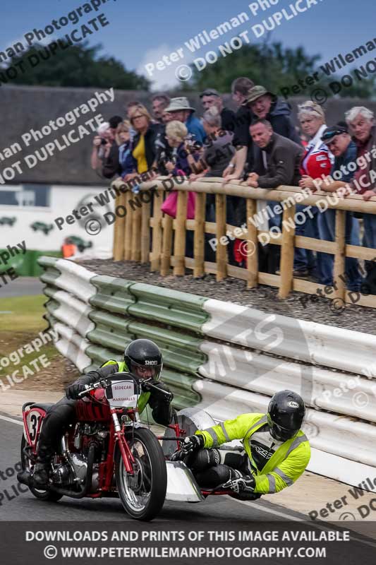 Vintage motorcycle club;eventdigitalimages;mallory park;mallory park trackday photographs;no limits trackdays;peter wileman photography;trackday digital images;trackday photos;vmcc festival 1000 bikes photographs